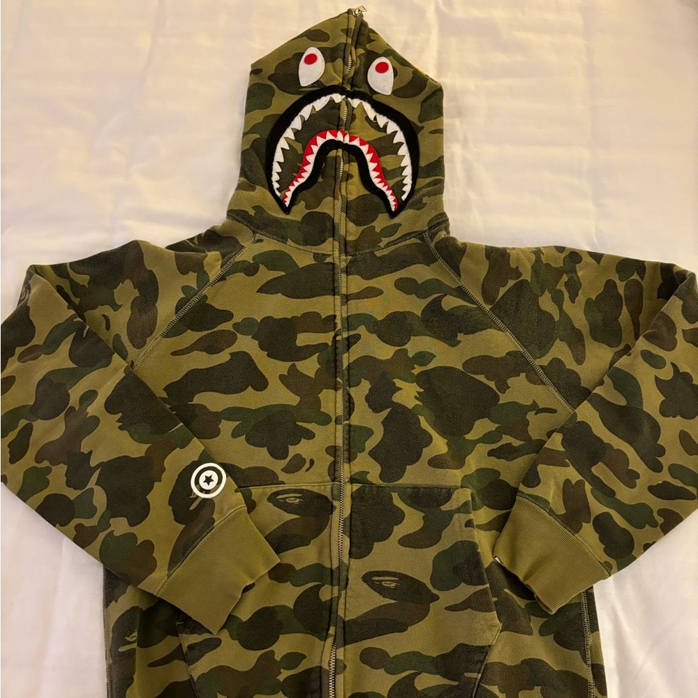 Men’s Bape Green camo full zip shark hoodie size L